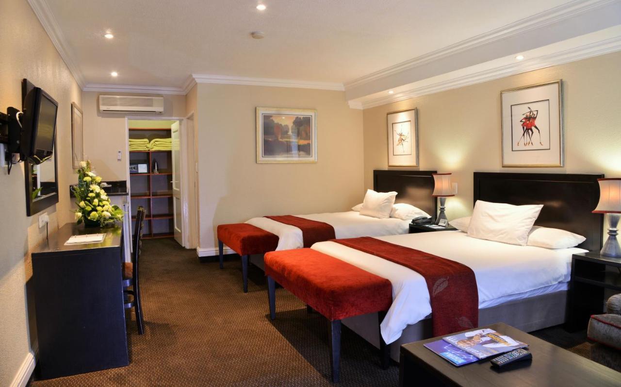 Birchwood Hotel And Or Tambo Conference Centre Boksburg Exterior photo