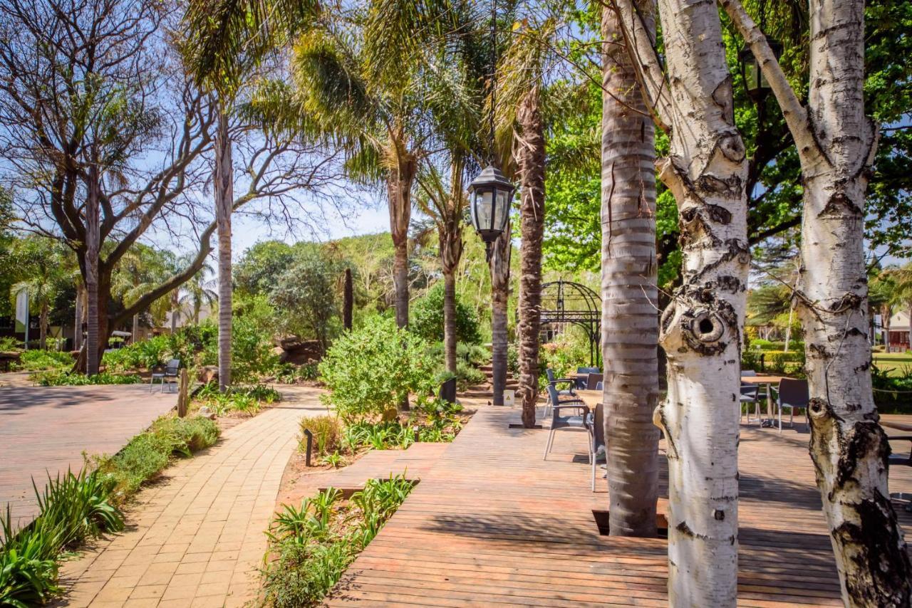 Birchwood Hotel And Or Tambo Conference Centre Boksburg Exterior photo