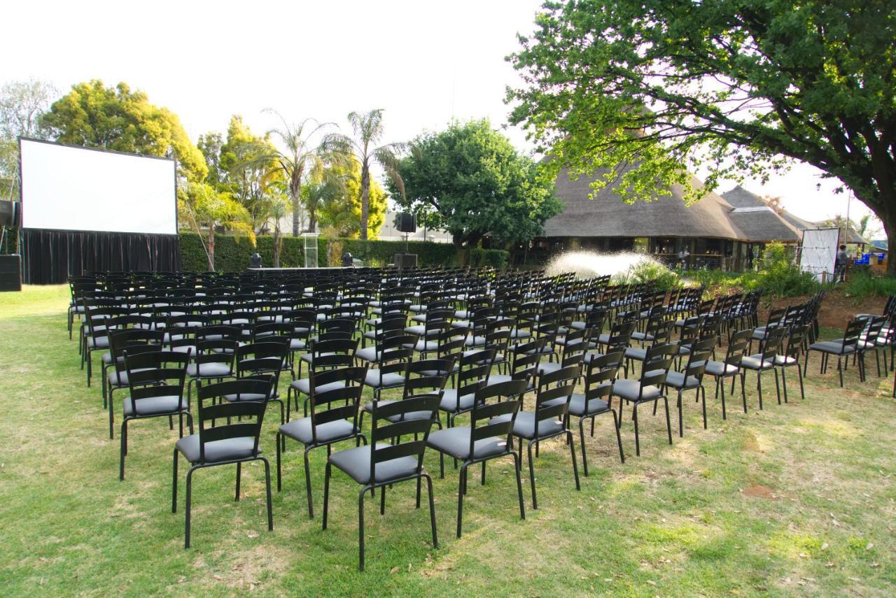 Birchwood Hotel And Or Tambo Conference Centre Boksburg Exterior photo